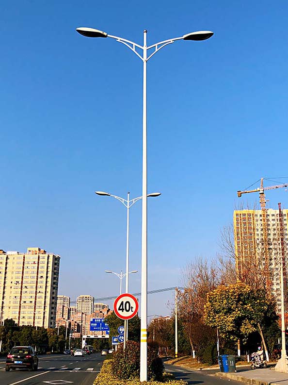 Tapered-pole Street Lamps